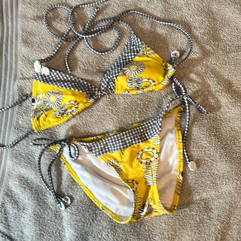 Candies XS Yellow flowers bikini